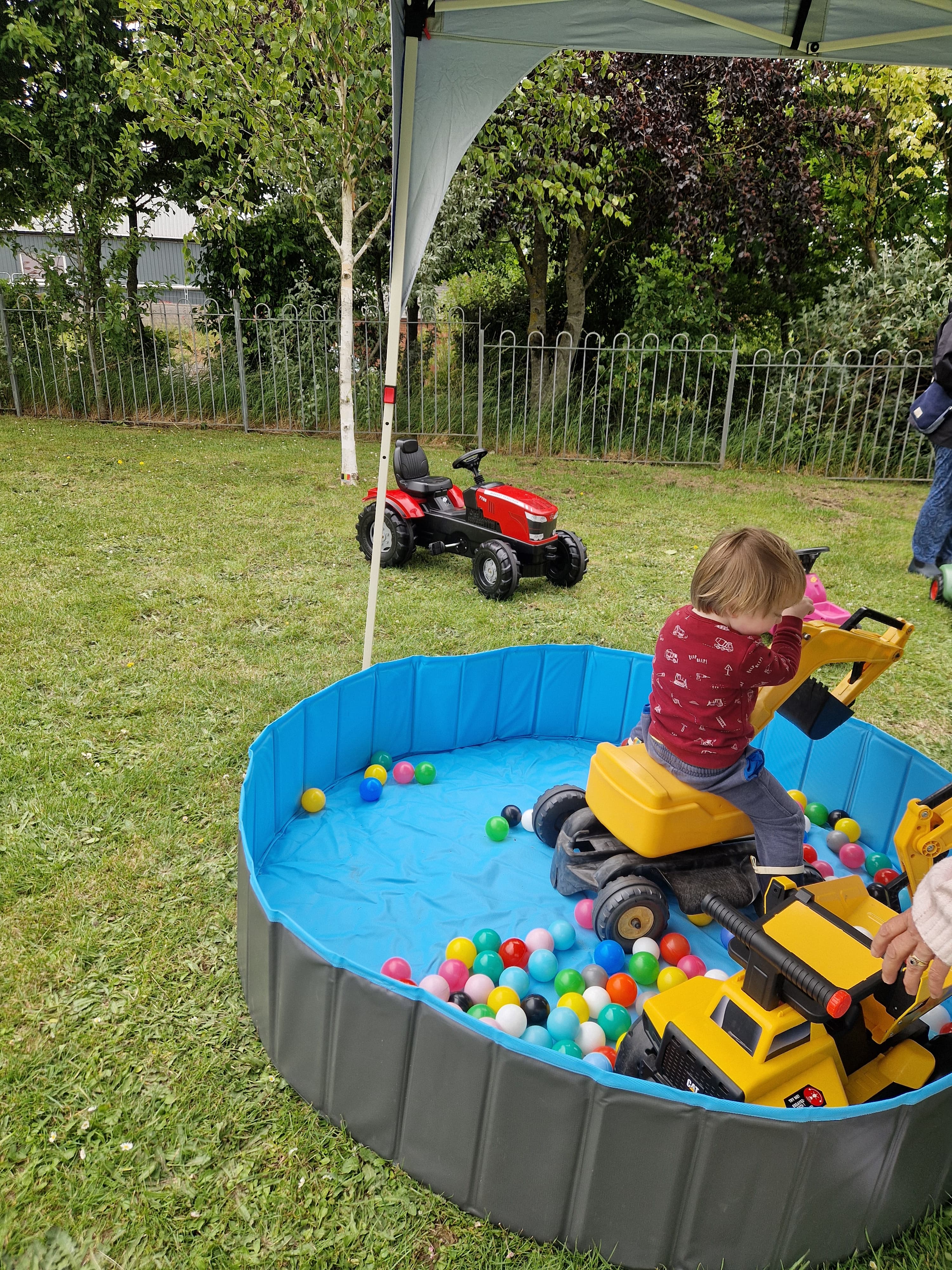 Digger and ball pit